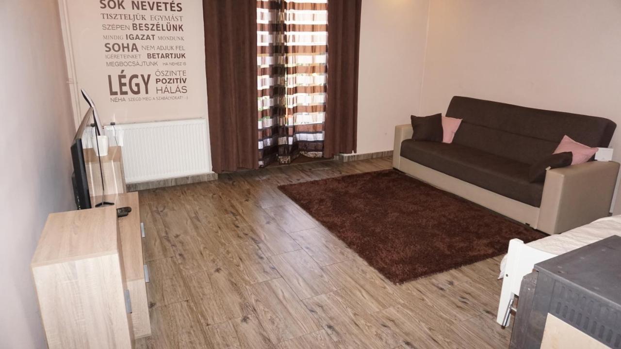 Edes Otthon Apartman 귤러 외부 사진